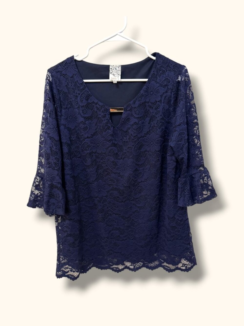 Naif Top Women XL Navy Lace 3/4 Bell Sleeve Lined Floral Keyhole Bar Dressy Chic